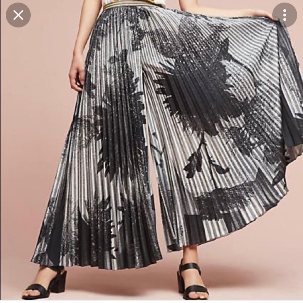Gorgeous pleated pants by Geisha Designs (from Anthropologie).
